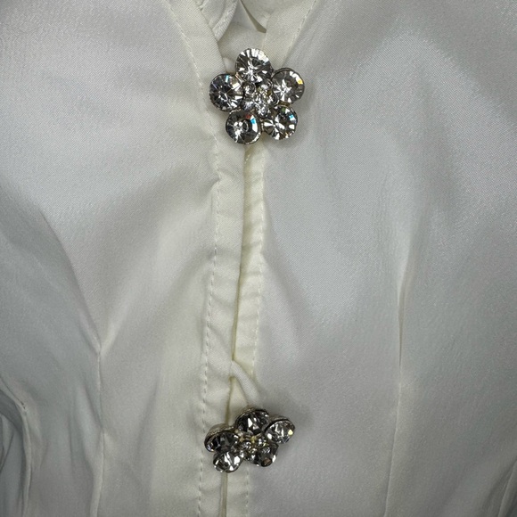 Chetta B Elegant Cream Ruffle Blouse - Picture 4 of 11